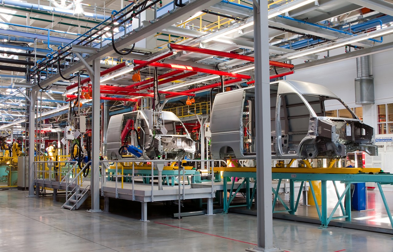 Une chaîne d’assemblage automobile.